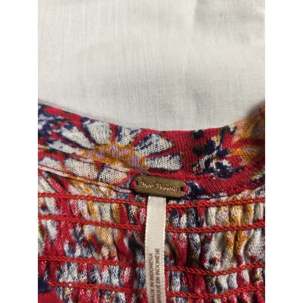 Free People Top Womens Small Red Floral Smocked Puff Sleeve Crop Blouse Boho
